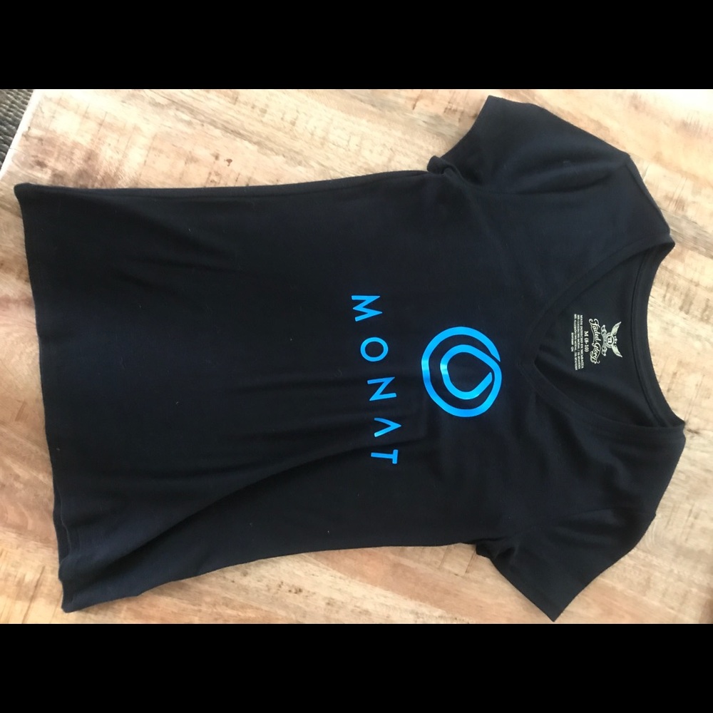 Monat tee